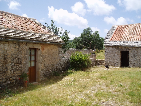 Chambre à la Ferme de L'Aubiguier  France Occitanie Aveyron Nant 12230