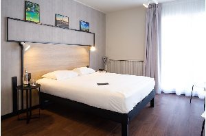 International Hôtel - Ibis, Hôtels Mercure - Ibis - Bouchon