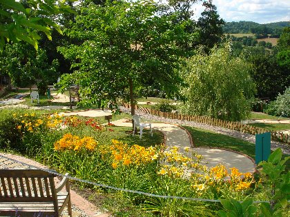 Mini Golf La Source : Le Parcours de la Transformation, La Source
