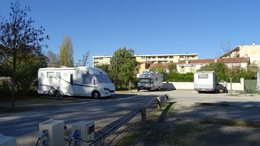 Aire de services Camping-car Park - Millau Ville