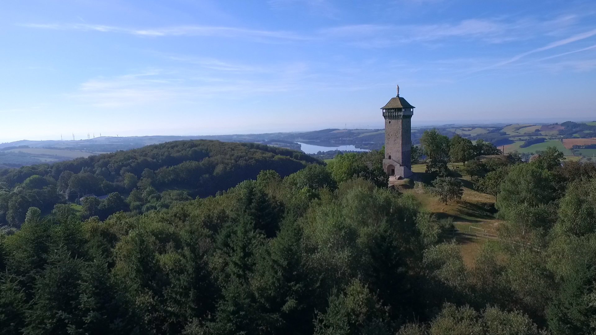 tour de peyrebrune hauteur