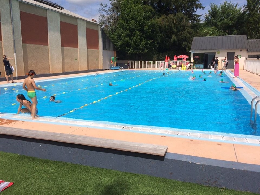 Piscine de Saint Geniez d'Olt  France Occitanie Aveyron Saint Geniez d'Olt et d'Aubrac 12130