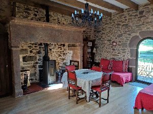 Salon avec poêle à granulés, Casita