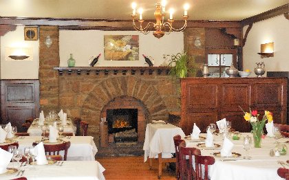 Restaurant des Voyageurs - salle du restaurant, OFFICE DE TOURISME DE PARELOUP LEVEZOU