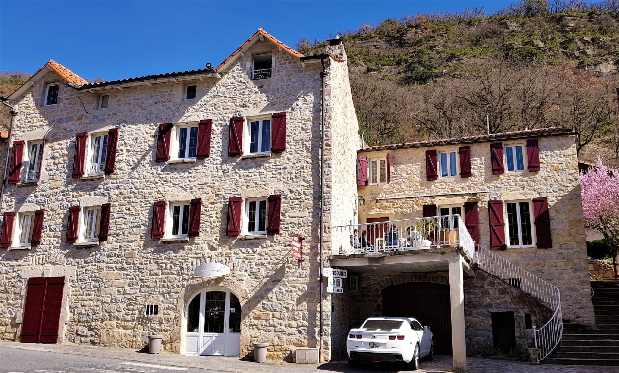 Les Gargouilles, RivièresurTarn Chambre d'hôtes
