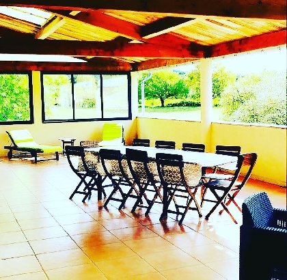 Terrasse couverte de 80m2 (avec babyfoot, jeux de fléchettes, plancha ..), Les Buis
