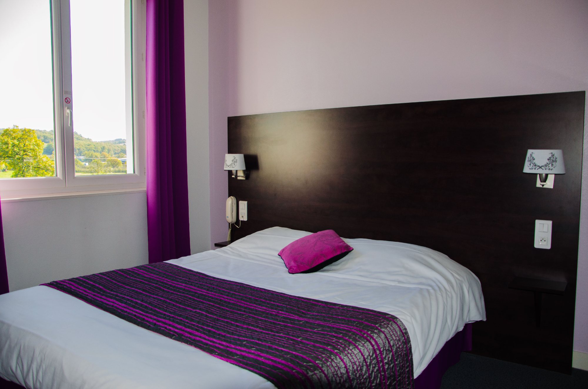 HOTEL AUX BERGES DE L'AVEYRON,