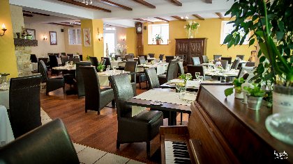 SALLE RESTAURANT, 