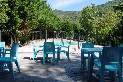 Terrasse piscine, CAMPING LE PONT