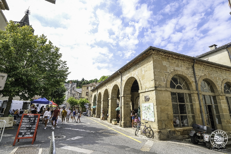 Marché Traditionnel  France Occitanie Aveyron Saint-Jean-du-Bruel 12230