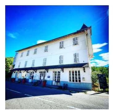 Hôtel du Pont  France Occitanie Aveyron Saint-Parthem 12300