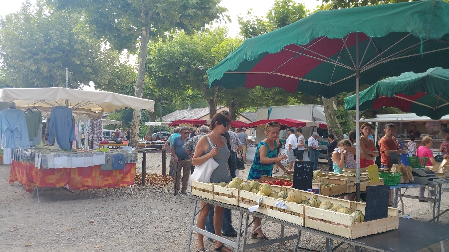 Foire mensuelle St Cyprien  France Occitanie Aveyron Conques-en-Rouergue 12320