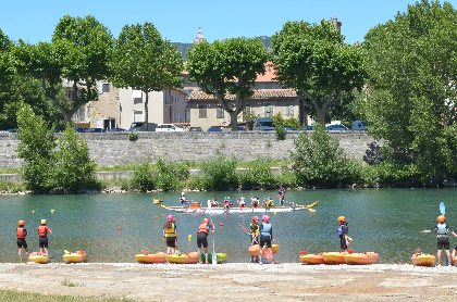 Le stade d'eaux vives aux porte de Millau, initiaiton dragon boat et kayak coté eau calme., stade d'eaux vives