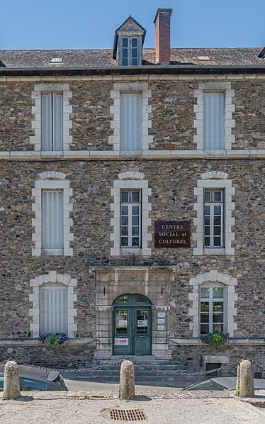 Salle des Genêts de St Geniez d'Olt