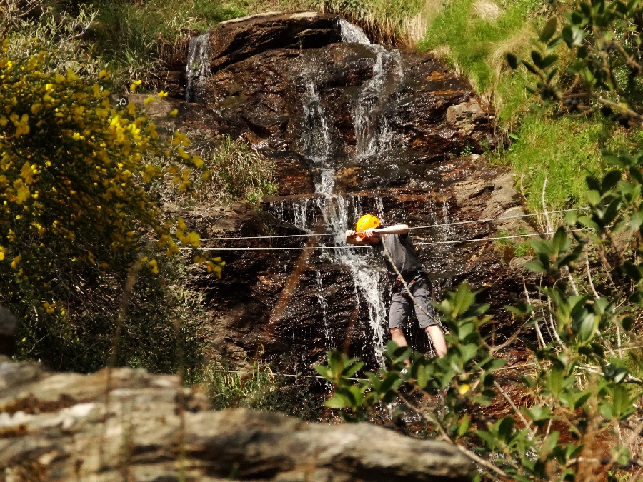 Via ferrata du Roc du Gorb : location de matériel  France Occitanie Aveyron Bor-et-Bar 12270