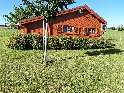 petit chalet dans le sud aveyron, 