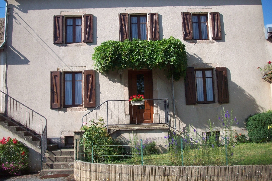 Roger et Annie Carrière - Grande Maison