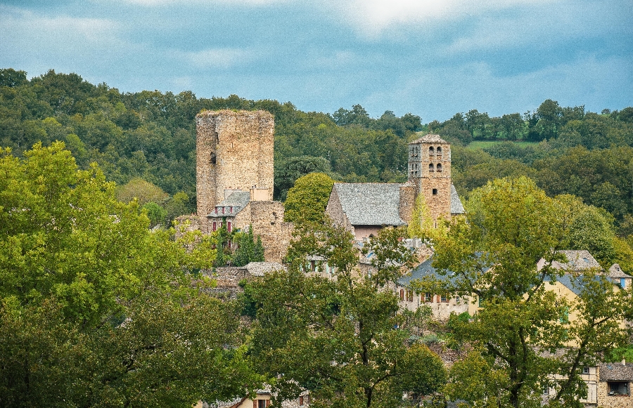 Visitez Calmont - village fortifié