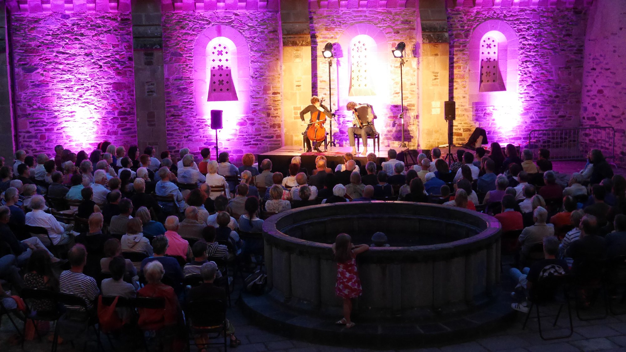 Un concert du festival, cloître, Conques, Centre Européen de Conques