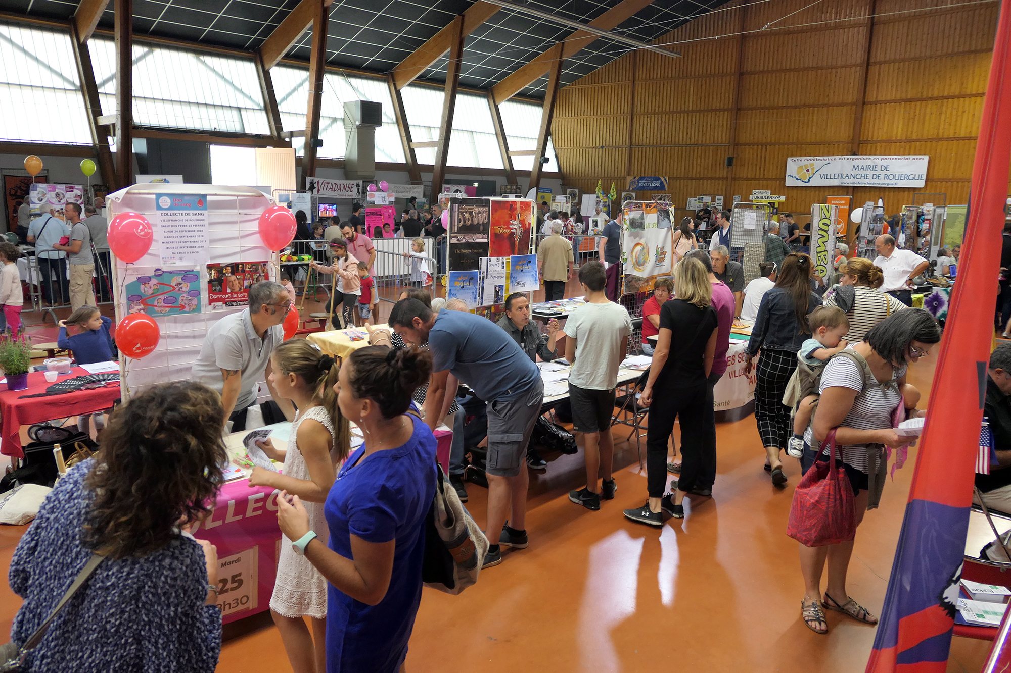 Salon des associations, Ville de Villefranche de Rouergue