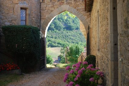 Porche Entrée , https://chateaudelaumiere.wordpress.com/