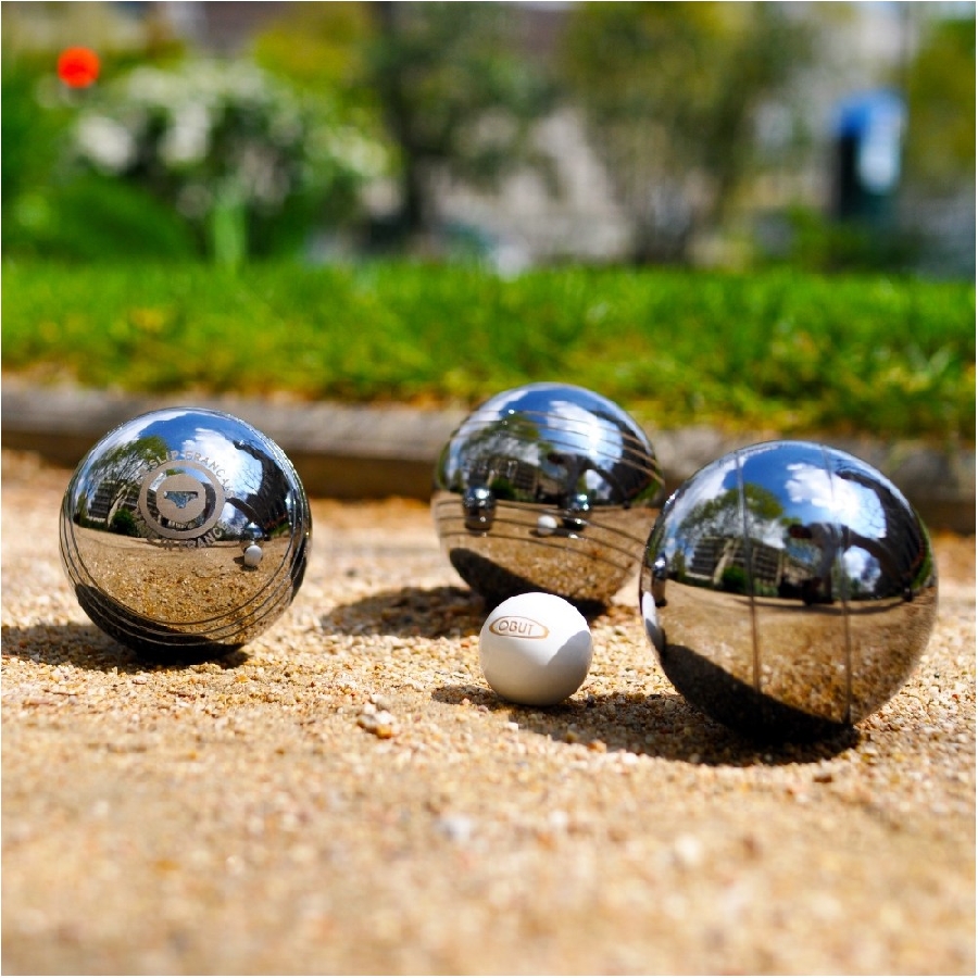 Concours de pétanque en doublette