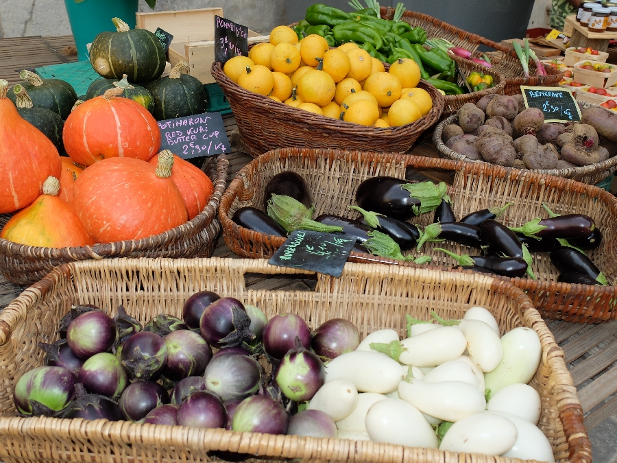 Petit marché de Villefranche, le dimanche matin Du 7 janv au 29 déc 2024