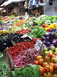 Petit marché de Naussac, le vendredi soir