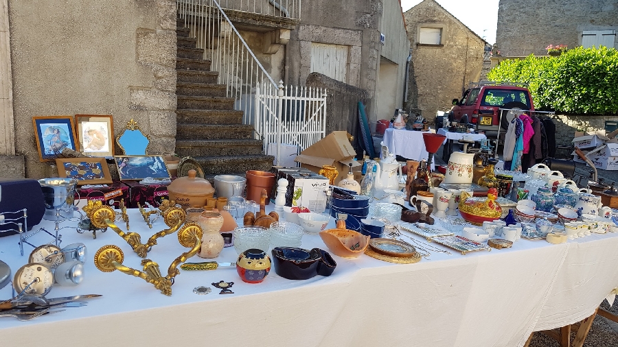 Vide-grenier - Brocante