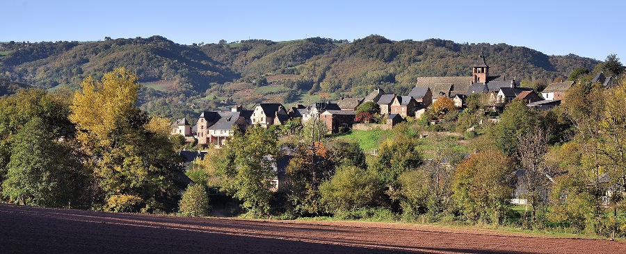 Randonnée Saint-Cyprien - Le sentier des croix