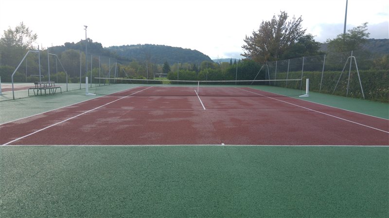 Courts de tennis à Sévérac-le-Château