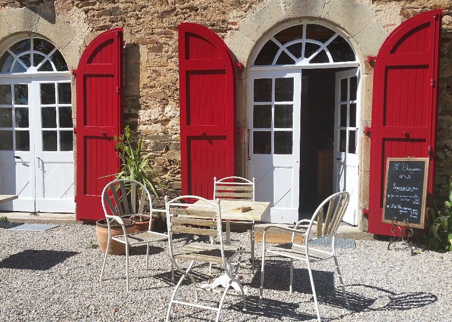 Tearoom at the Bosc Castle