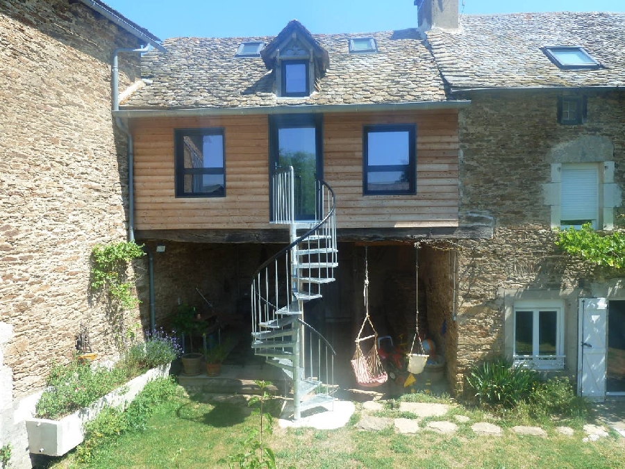 La Maison Mescladis - Gîte perché "l'Atelier"  France Occitanie Aveyron Manhac 12160