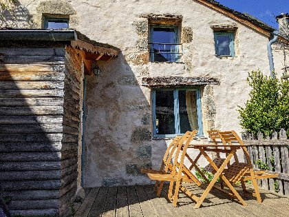 Terrasse sud Gîte de la Dourbie, AUBERGE LA FABAREDE