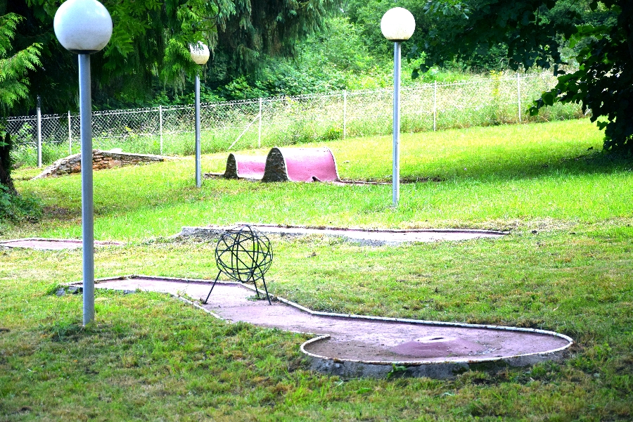 Mini-Golf à Yaloer