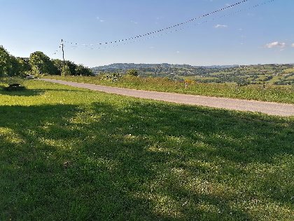 Aire de pique-nique à Maymac , Office de Tourisme des Causses à l'Aubrac