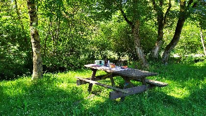 Aire de pique-nique la lavogne, OFFICE DE TOURISME LARZAC VALLEES