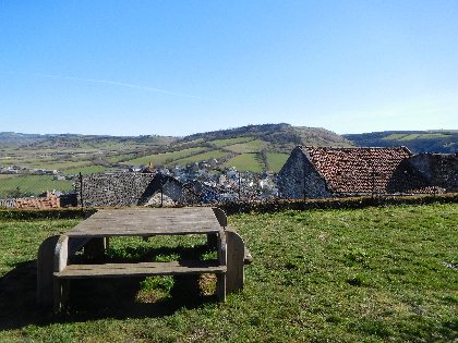Aire de Pique-Nique Jardin des grandes écuries, Office de Tourisme des Causses à l'Aubrac