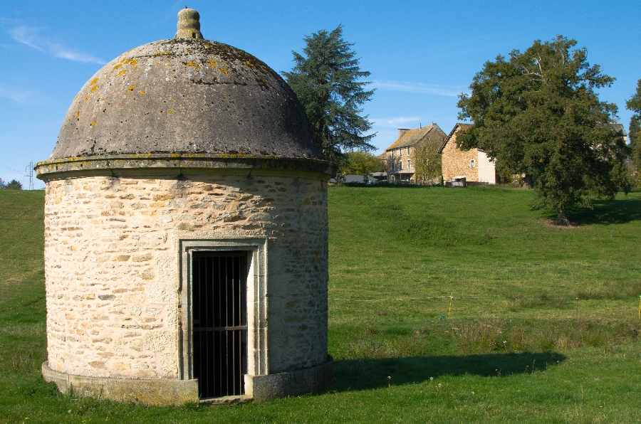 Roman Fountain of Vors