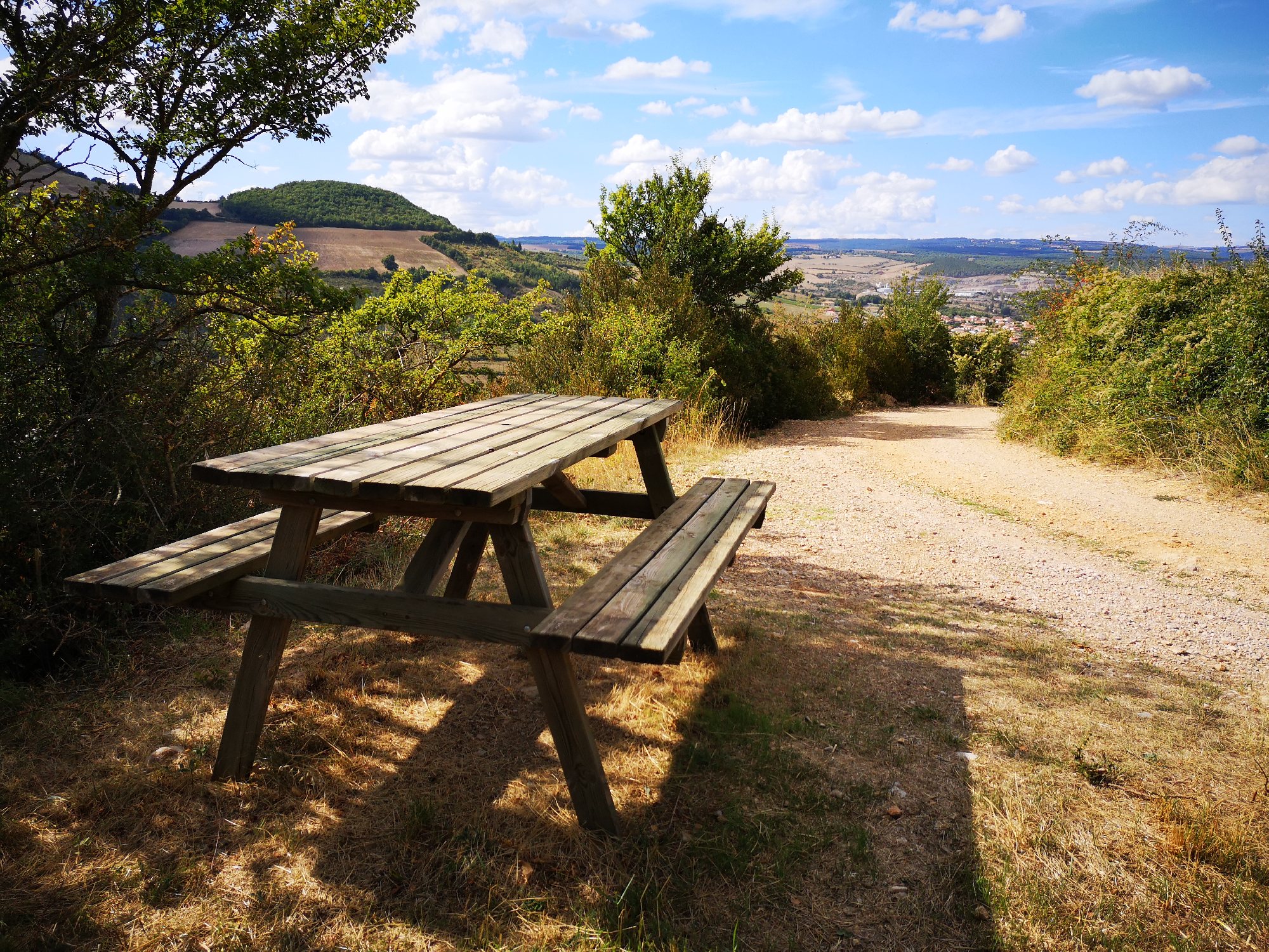 Aire de pique-nique de Paulhe-Haute, OFFICE DE TOURISME DE MILLAU