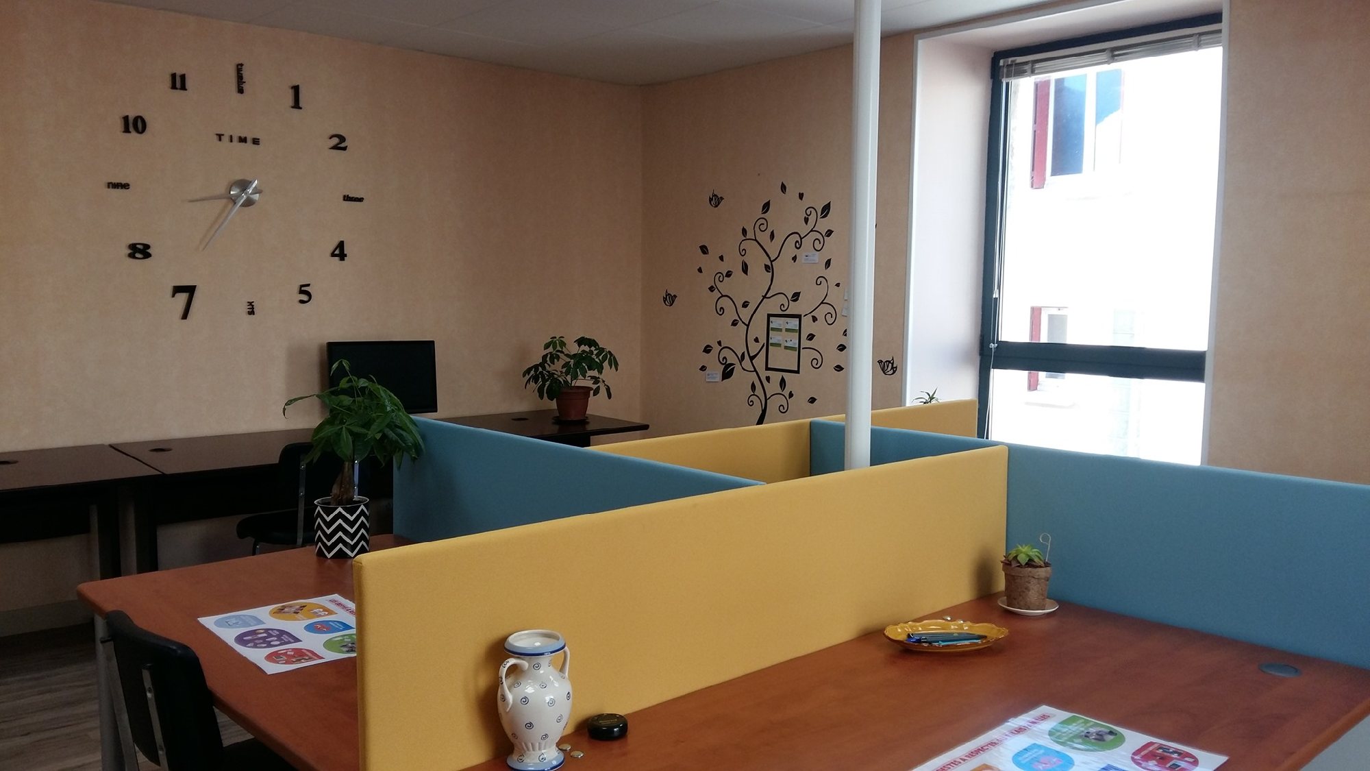 Le C@stel'Work : espace de travail partagé, Office de Tourisme des Causses à l'Aubrac