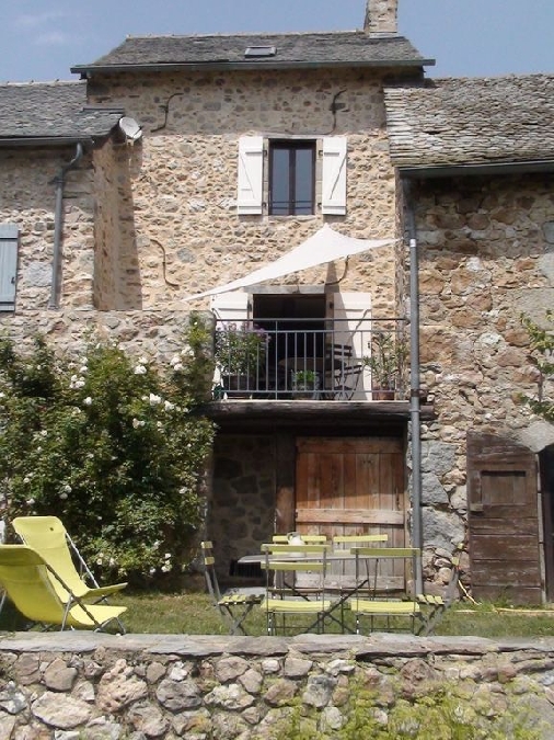 Gite La petite Maison  France Occitanie Aveyron Lunac 12270