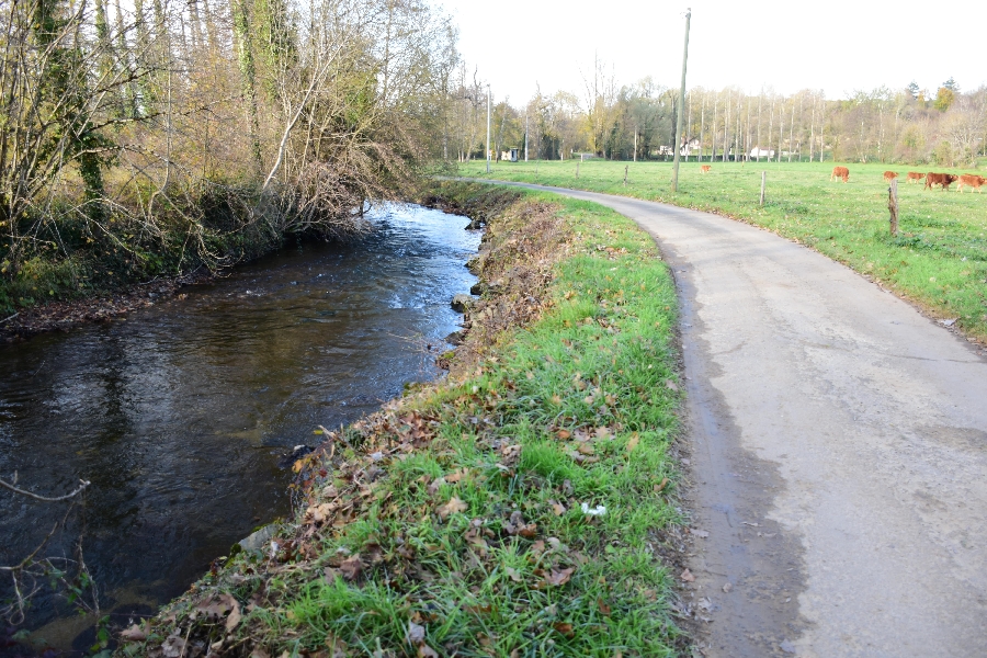 La Diège à Saint-Julien-d'Empare proche de Capdenac-Gare (lâchers de truites)