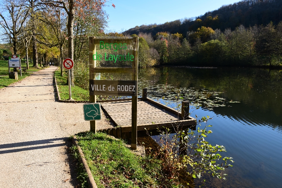 L'Aveyron à Layoule (lâchers de truites)