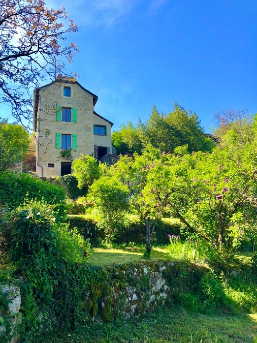 Gîte La Fontanelle  France Occitanie Aveyron Valady 12330