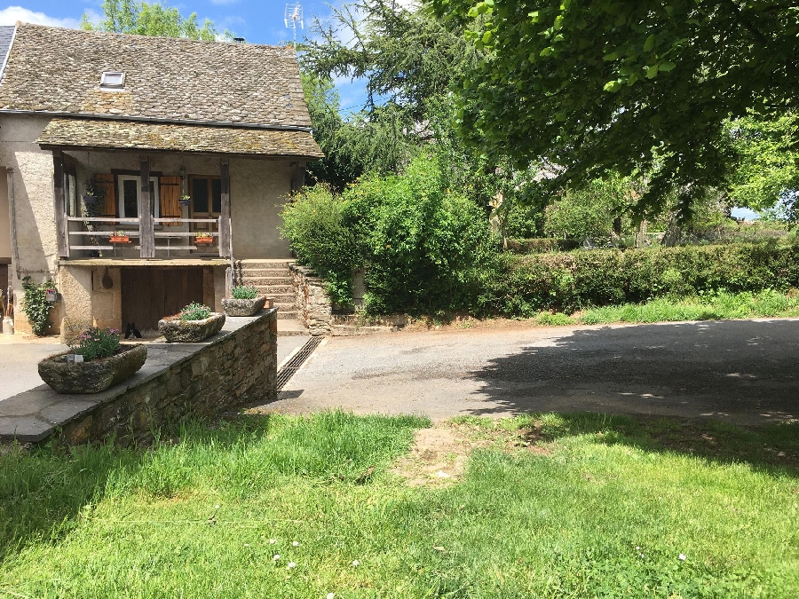 Fenassac, gîte à la ferme en Aveyron