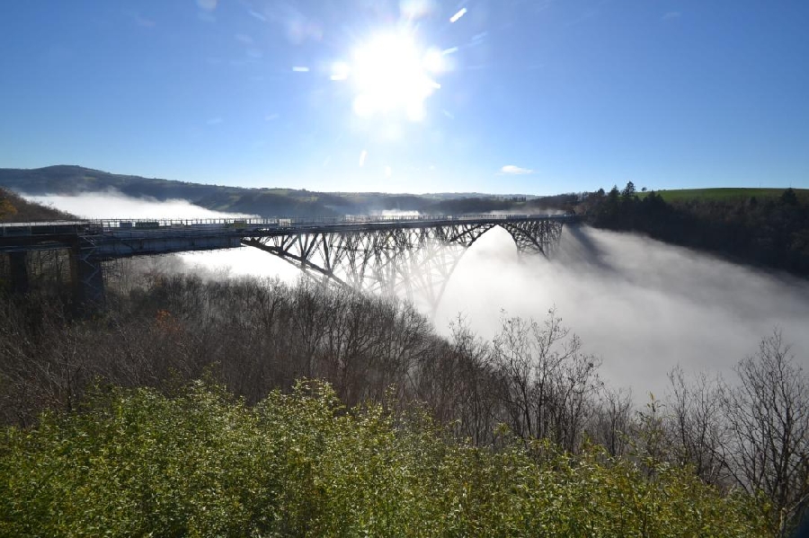 Le Ségala à vélo : châteaux et viaduc du Viaur