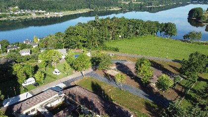 AIRE DE CAMPING-CARS MUNICIPALE VILLEFRANCHE DE PANAT, OFFICE DE TOURISME DE PARELOUP LEVEZOU