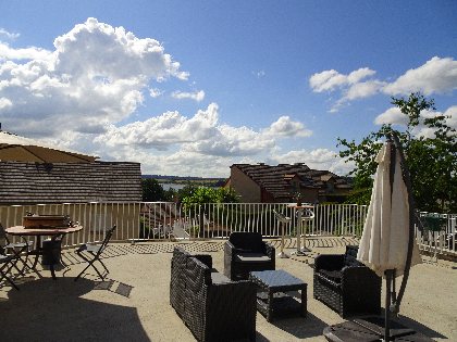 Royal Family - Terrasse, OFFICE DE TOURISME DE PARELOUP LEVEZOU
