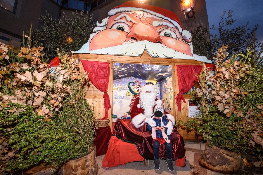 Festival Bonheurs d'Hiver - Photo avec le Père Noël